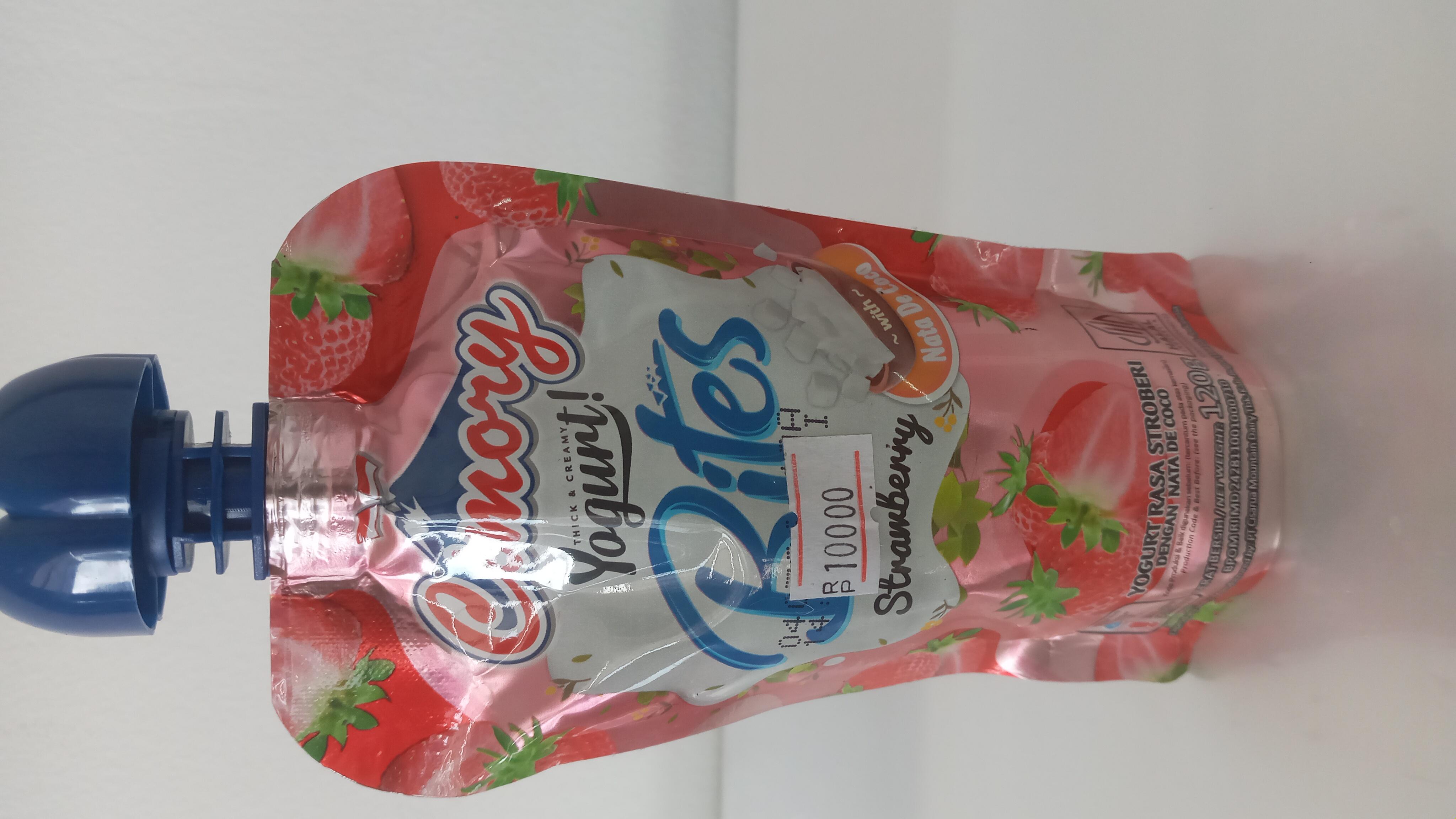 Cimory Yoghurt Bites Strawberry