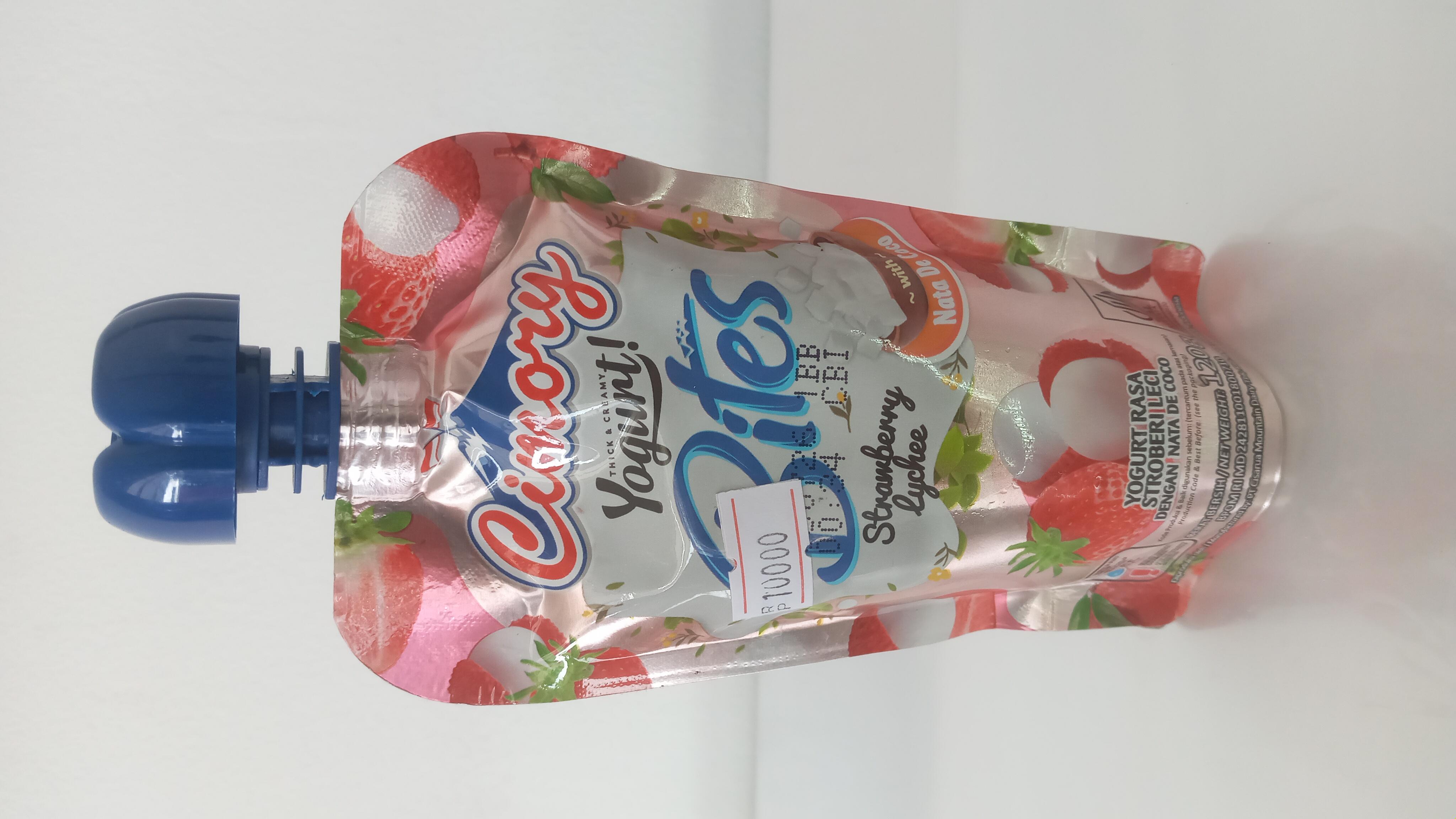 Cimory Yoghurt Bites Strawberry Lychee