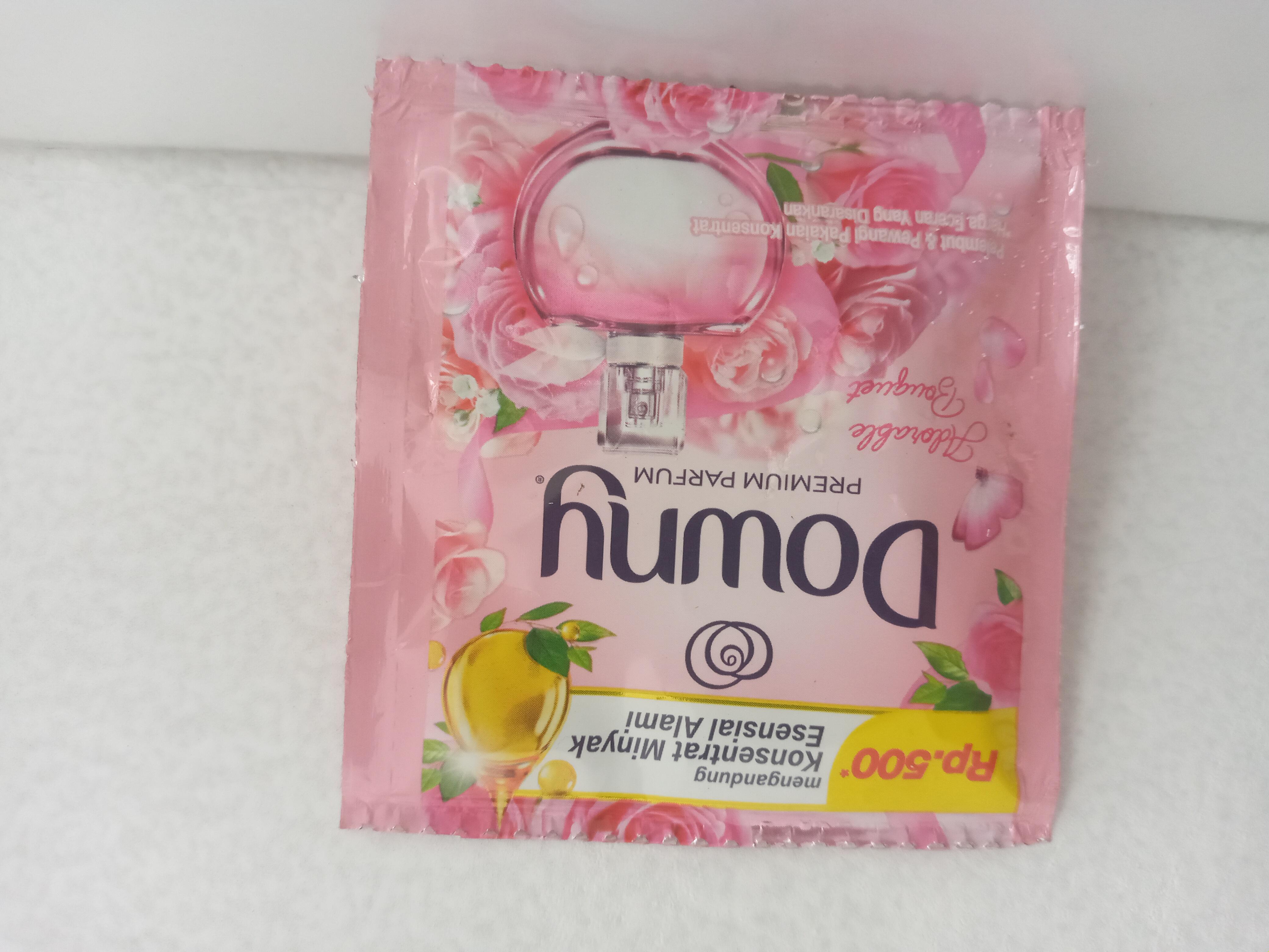 Downy Premium Parfume Adorable Bouqet